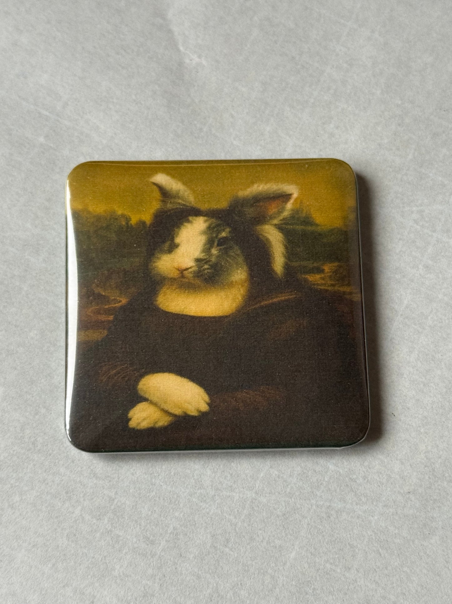 Art Buns - Mona Luna