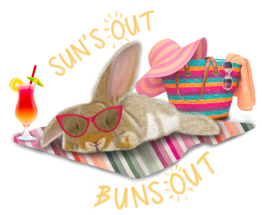 Sun’s Out Buns Out - T-Shirt