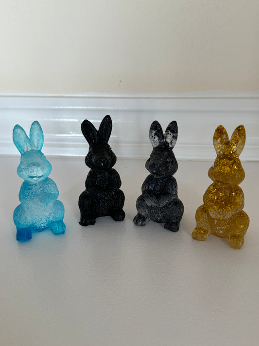 Resin Periscoping Bunny